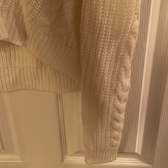 White knit turtleneck - Picture 4 of 4